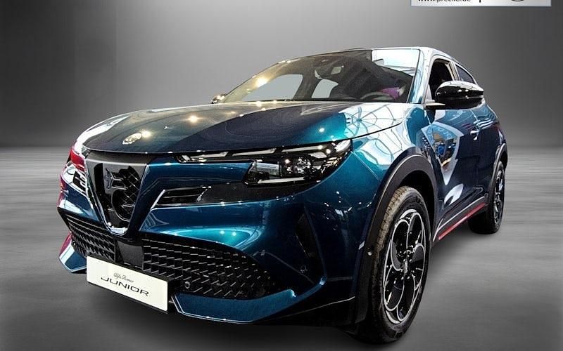 Andere Neu 2025 Alfa Romeo Junior Edizione Speciale SUV | 35.990 € (Guter Preis) - Bild 1/4