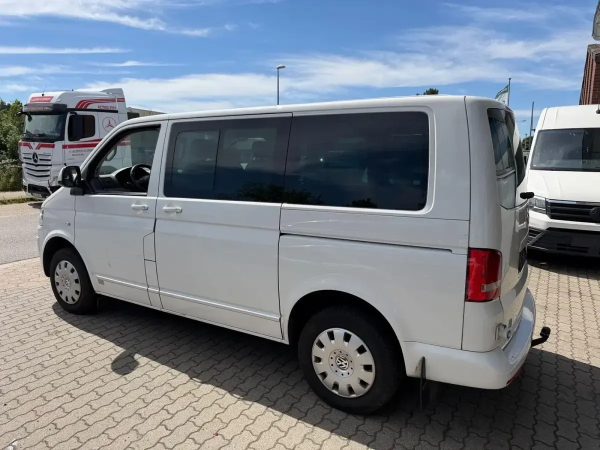 Gebraucht VW Multivan Highline 140 PS (102 kW) 2013 Weiß Van / Kleinbus