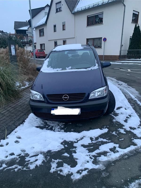 Gebraucht Opel Zafira 101 PS (74 kW) 2003 Blau Van / Kleinbus