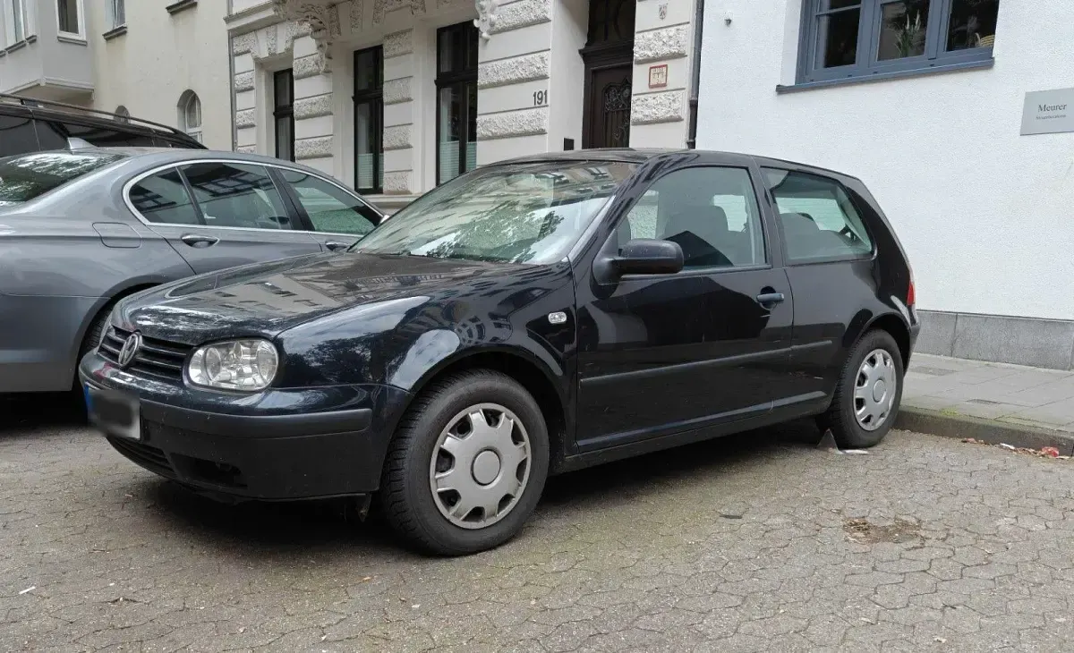 Gebraucht VW Golf IV 101 PS (74 kW) 2002 Schwarz Limousine