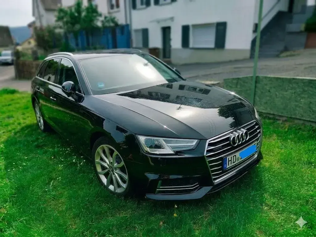 Gebraucht Audi A4 Design 190 PS (139 kW) 2019 Schwarz Kombi