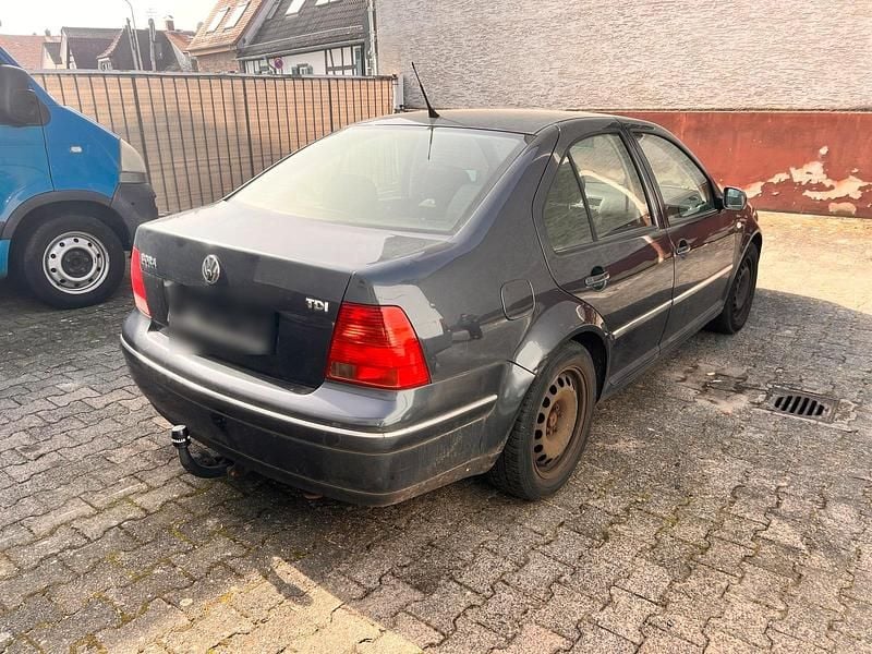 Gebraucht VW Golf IV 101 PS (74 kW) 2003 Grau Limousine