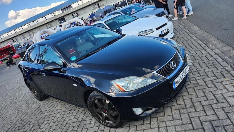 Gebraucht Lexus IS220d 177 PS (130 kW) 2008 Schwarz Limousine