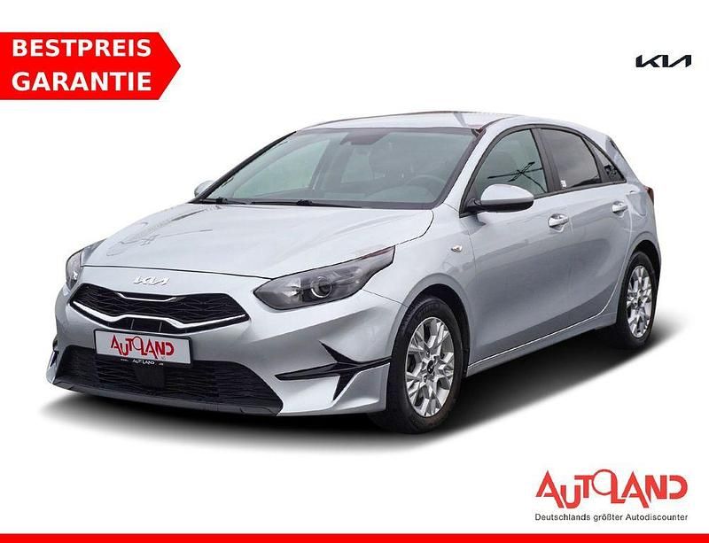 Silber Gebraucht 2022 Kia Ceed Edition 7 Kleinwagen | 17.950 € (Fairer Preis) - Bild 1/4
