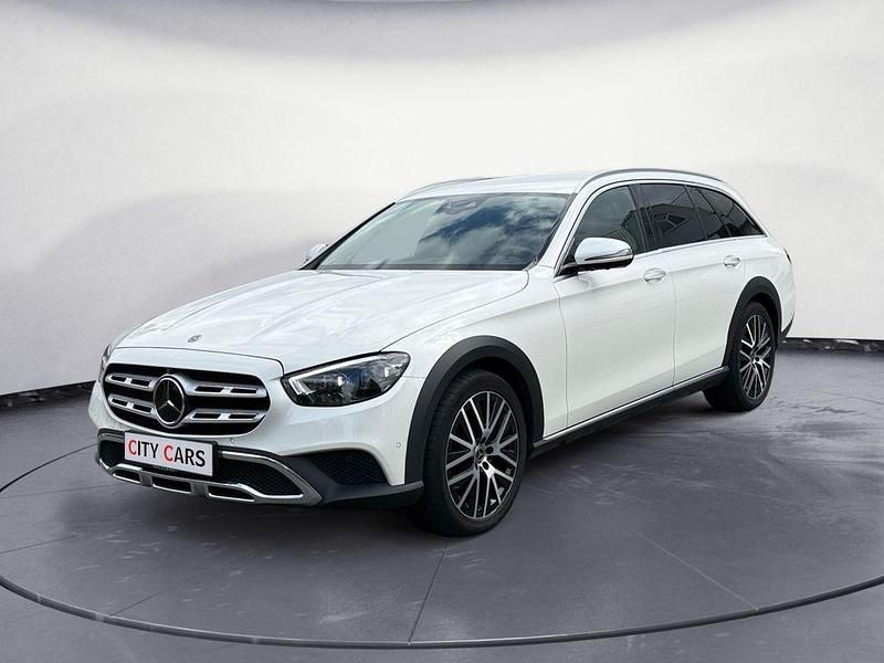 Weiß Gebraucht 2020 Mercedes E400 Kombi | 35.490 € (Guter Preis) - Bild 1/4