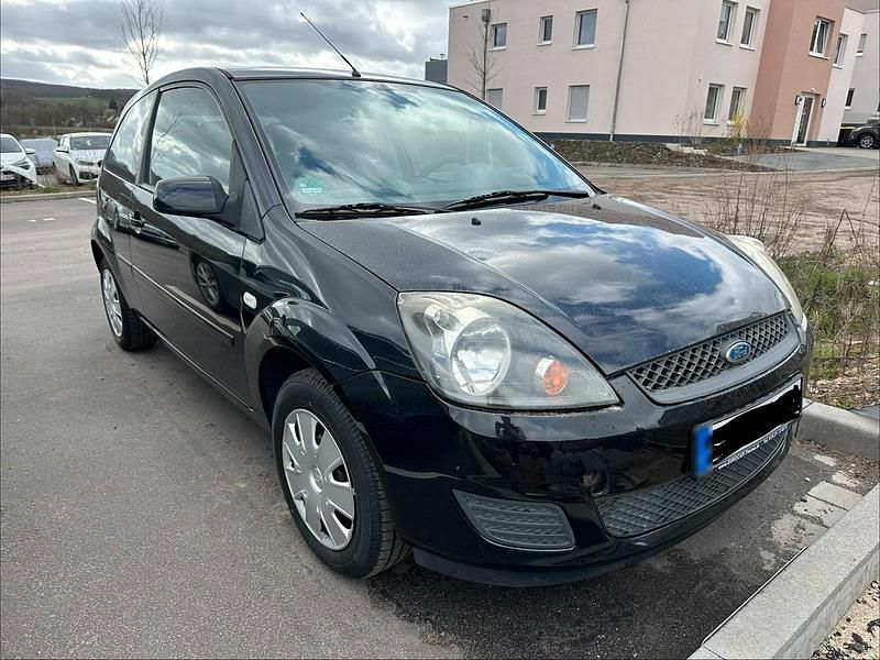 Gebraucht Ford Fiesta Ambiente 60 PS (44 kW) 2008 Schwarz Kleinwagen