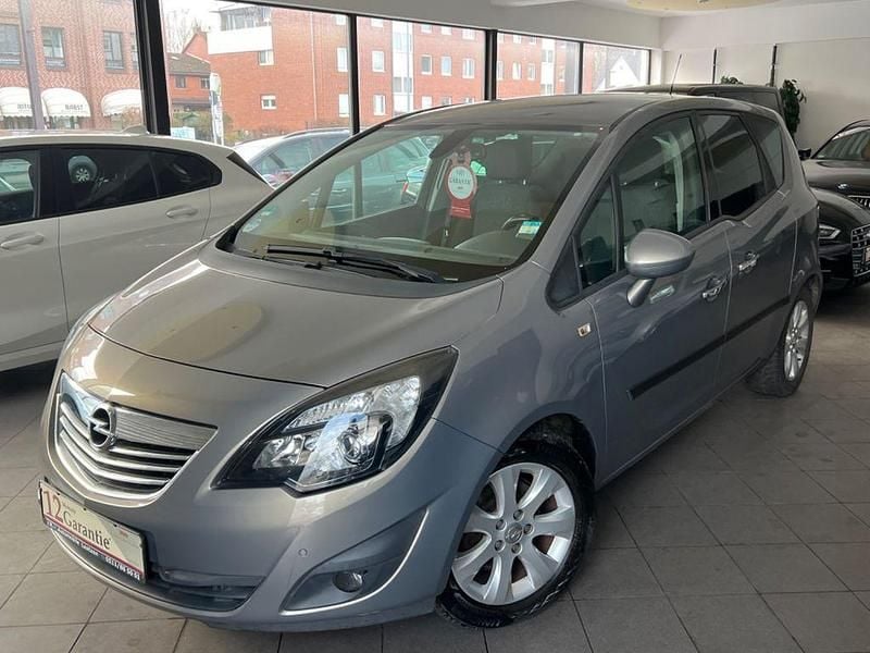 Grau Gebraucht 2012 Opel Meriva Innovation Van / Kleinbus | 5.490 € (Fairer Preis) - Bild 1/4