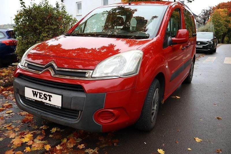 Rot Gebraucht 2013 Citroën Berlingo Van / Kleinbus | 4.790 € (Guter Preis) - Bild 1/2