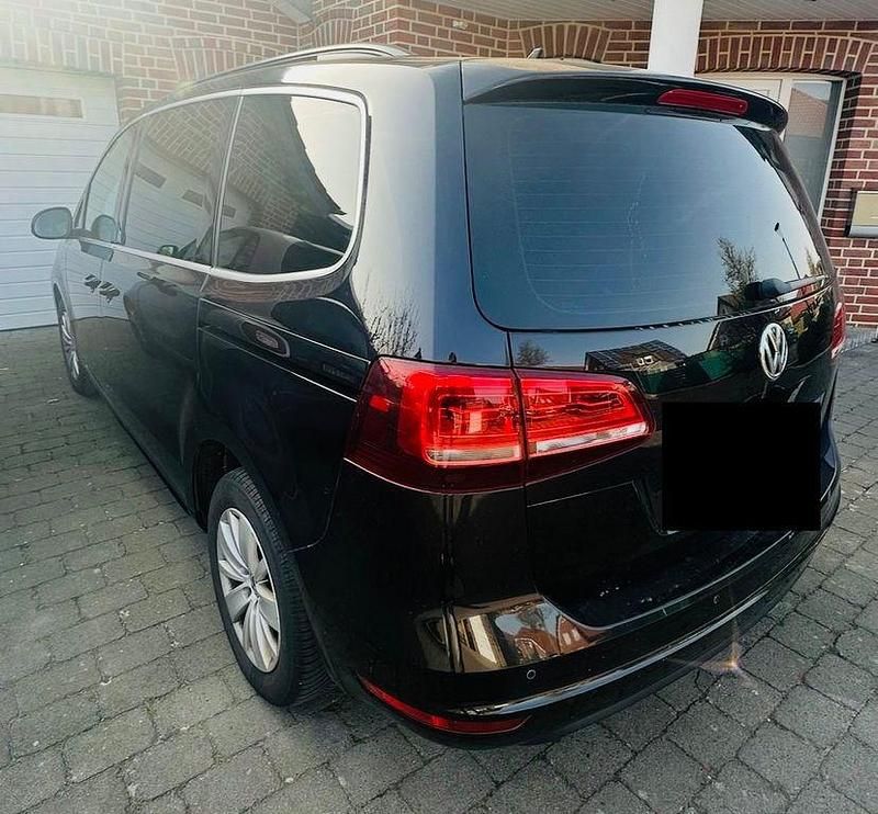 Gebraucht VW Sharan Comfortline 150 PS (110 kW) 2017 Van / Kleinbus