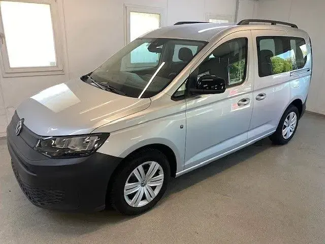 Gebraucht VW Caddy 122 PS (89 kW) 2024 Reflexsilber metallic Van / Kleinbus
