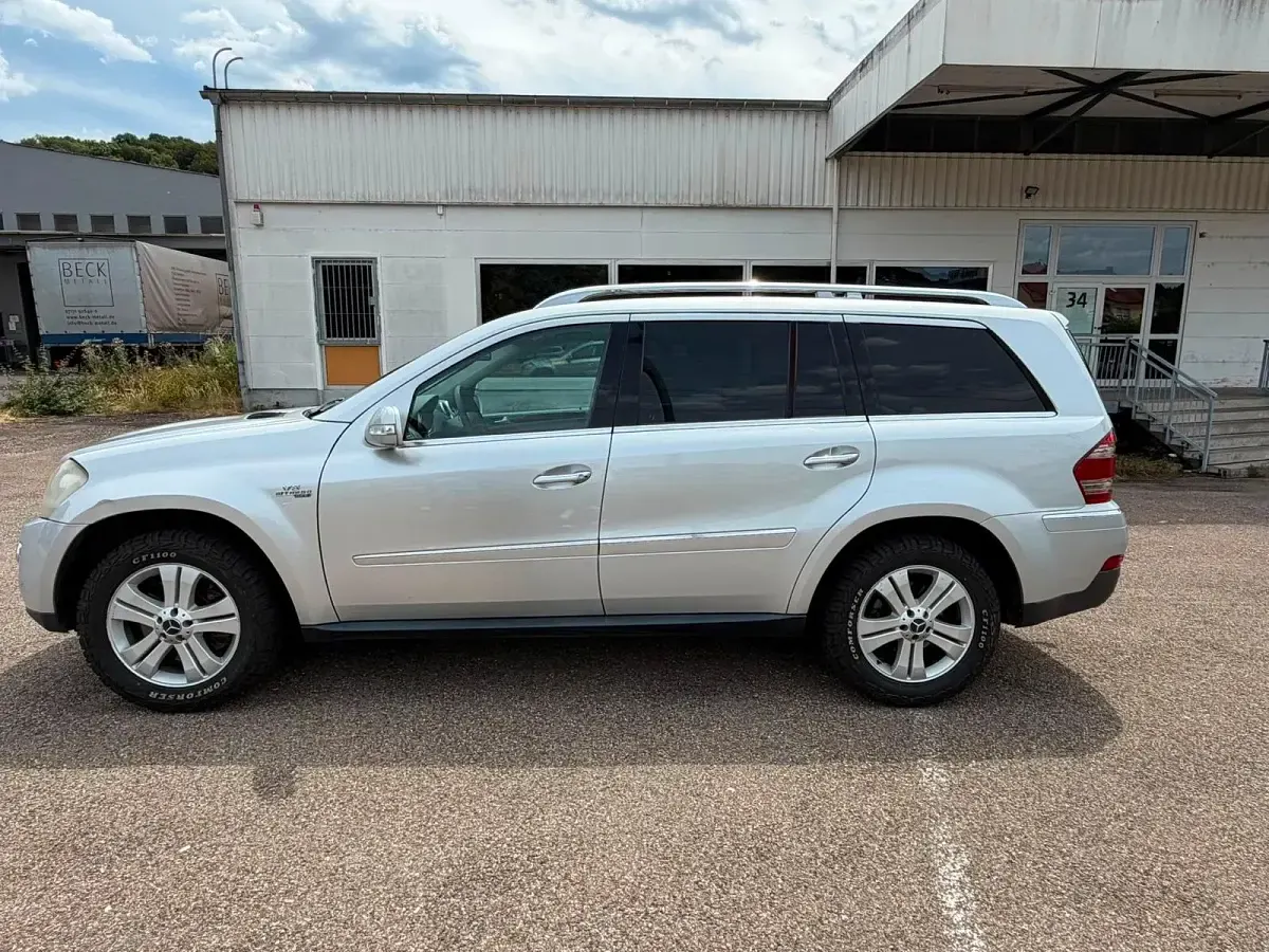 Gebraucht Mercedes GL420 306 PS (225 kW) 2008 Silber SUV