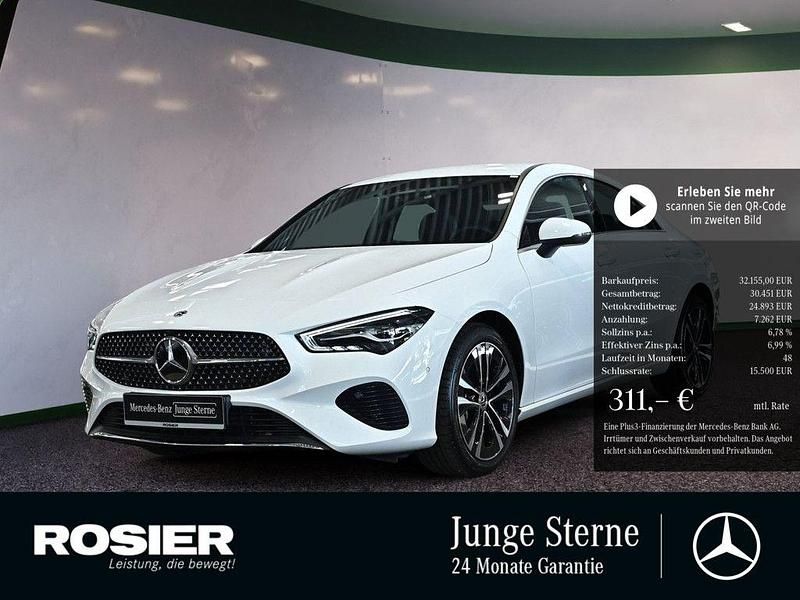 Weiss / polarweiß Gebraucht 2024 Mercedes CLA180 Advanced Limousine | 32.155 € (Fairer Preis) - Bild 1/4