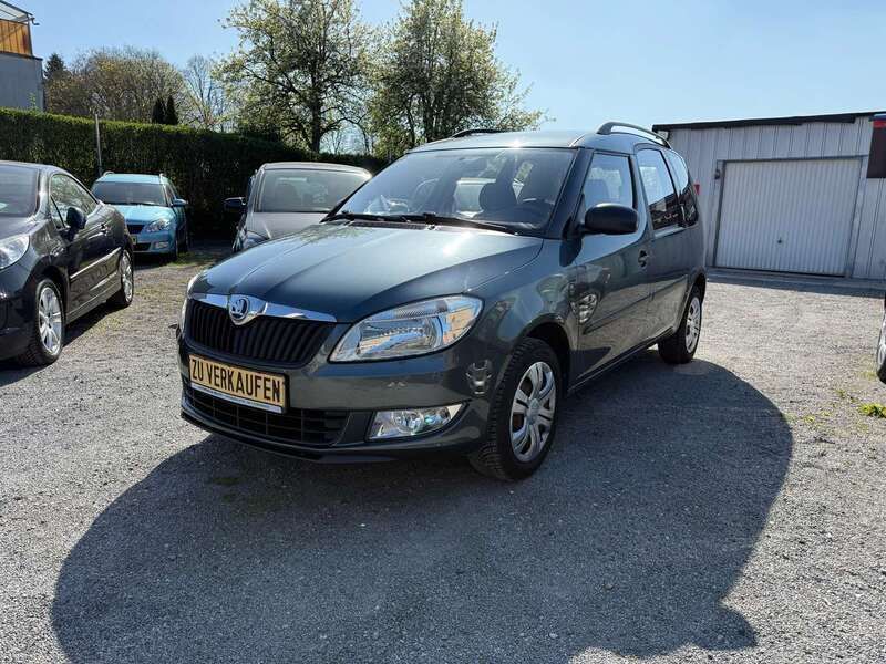 Grau Gebraucht 2015 Skoda Roomster Active Kombi | 7.790 € (Etwas zu teuer) - Bild 1/4