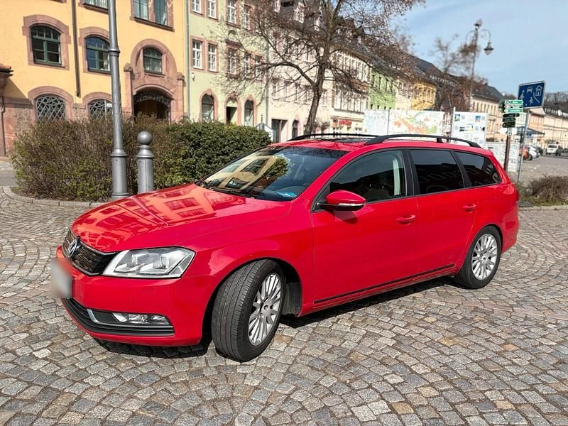 Gebraucht VW Passat 150 PS (110 kW) 2014 Rot Kombi
