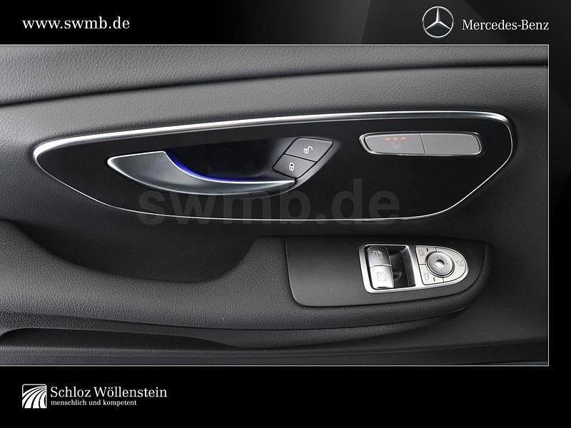 Gebraucht Mercedes V300 Style 237 PS (174 kW) 2026 Weiß Van / Kleinbus