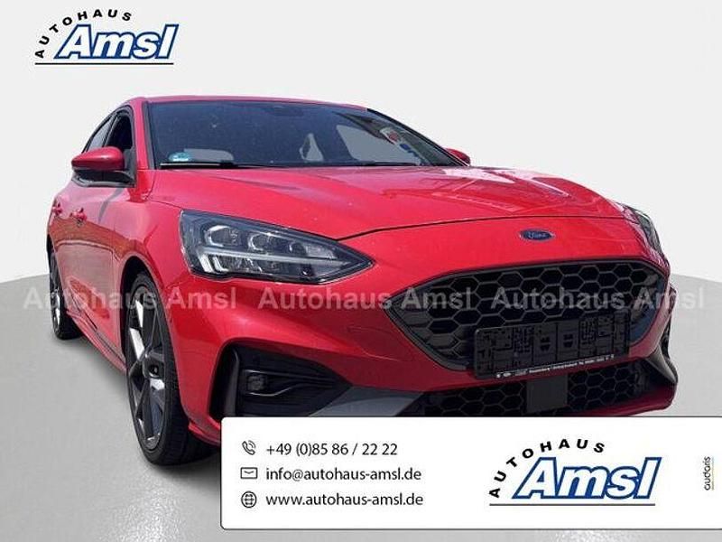 Race red Gebraucht 2019 Ford Focus ST Limousine | 20.490 € (Fairer Preis) - Bild 1/4