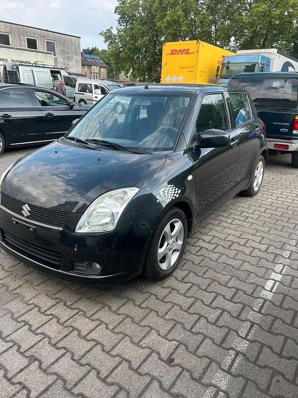 Schwarz Gebraucht 2007 Suzuki Swift Kleinwagen | 1.950 € (Guter Preis) - Bild 1/4
