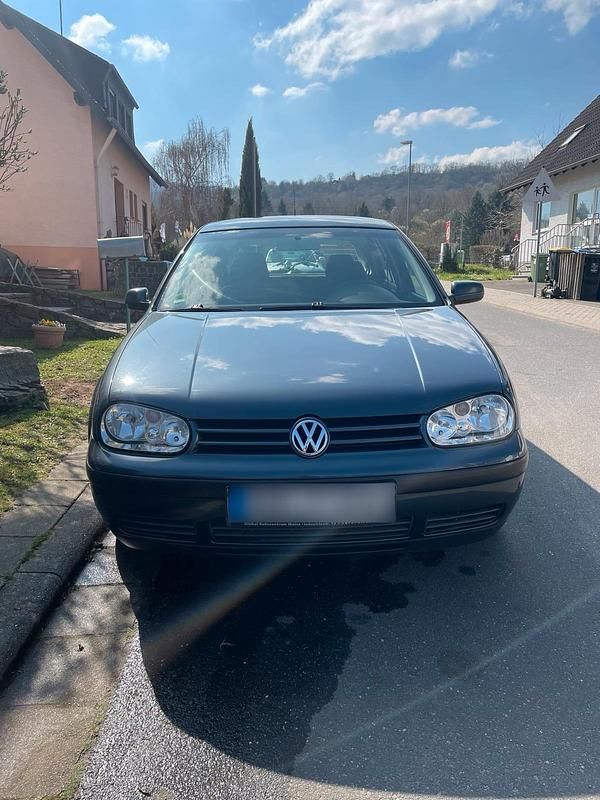 Gebraucht VW Golf IV 105 PS (77 kW) 2003 Andere farben Kleinwagen