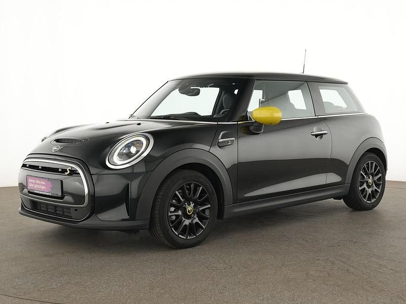Schwarz Gebraucht 2023 Mini Cooper SE Kleinwagen | 19.848 € (Guter Preis) - Bild 1/4