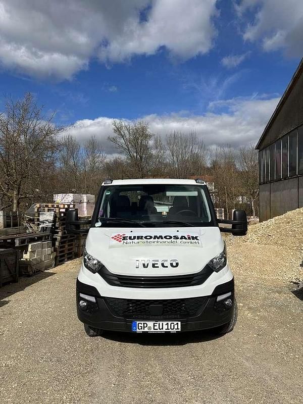 Gebraucht Iveco Daily 179 PS (131 kW) 2019 Van