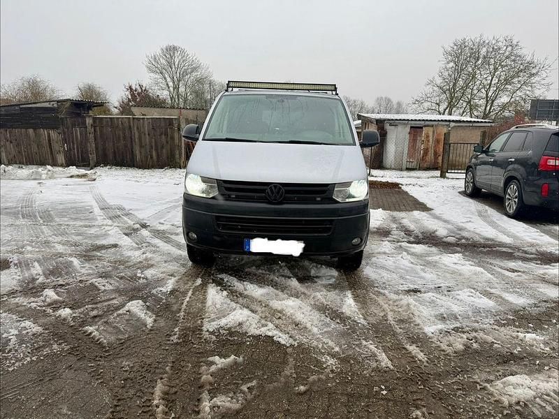 Gebraucht VW T5 140 PS (102 kW) 2013 Silber Van