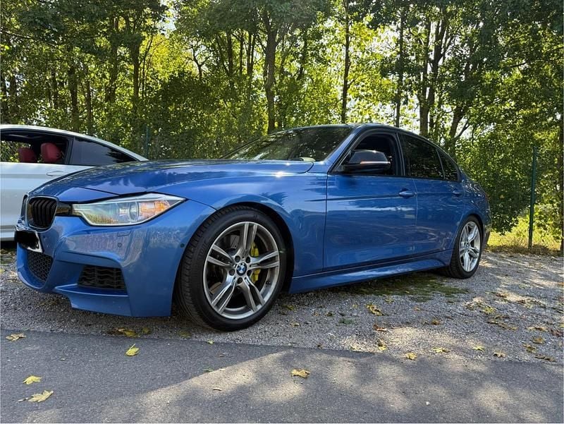 Blau Gebraucht 2012 BMW 335 M Performance Limousine | 20.123 € (Fairer Preis) - Bild 1/4
