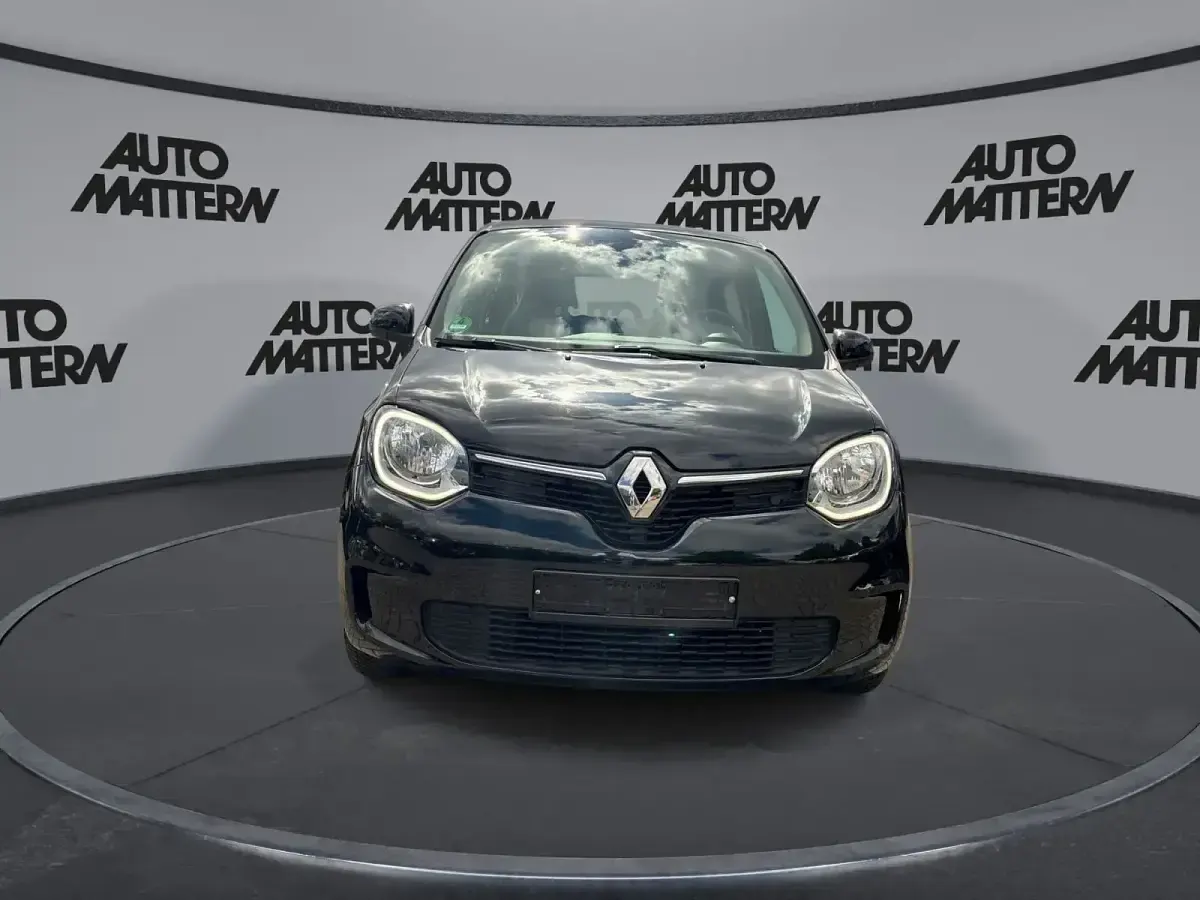 Używany Renault Twingo Zen 44 kW (60 KM) 2022 Czarny Hatchback