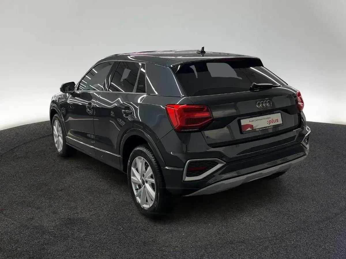 Gebraucht Audi Q2 Advanced Plus 150 PS (110 kW) 2025 Manhattangrau metallic SUV