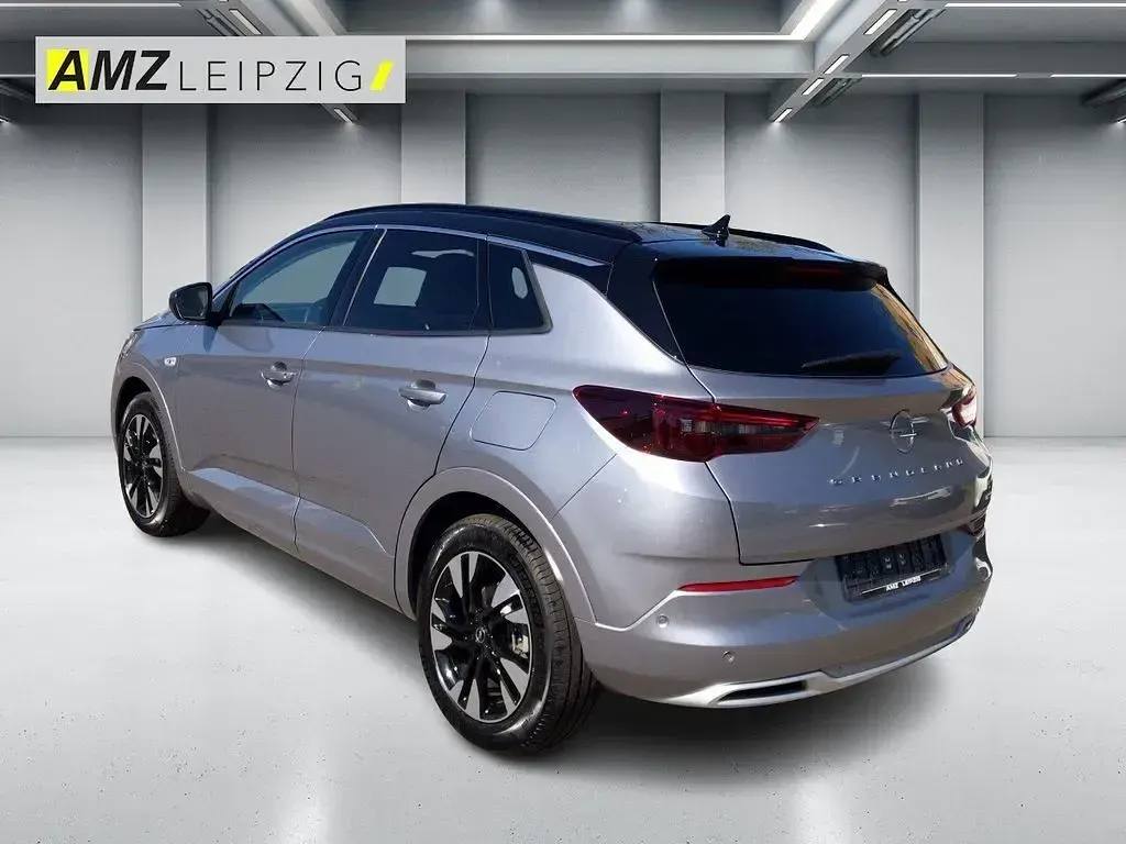 Gebraucht Opel Grandland X Elegance 224 PS (164 kW) 2023 Quarz silber SUV