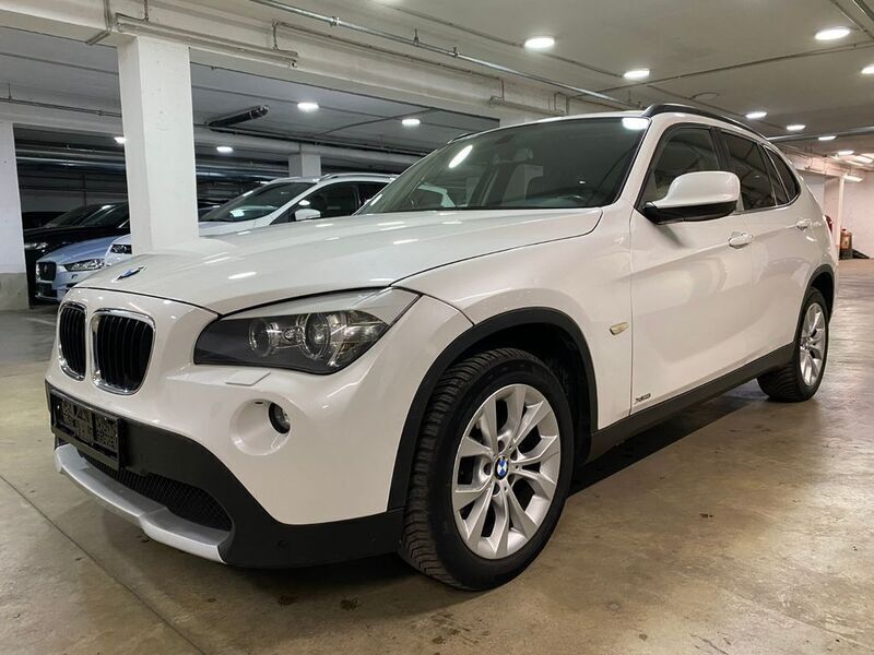 Weiß Gebraucht 2011 BMW X1 SUV | 12.499 € (Fairer Preis) - Bild 1/4
