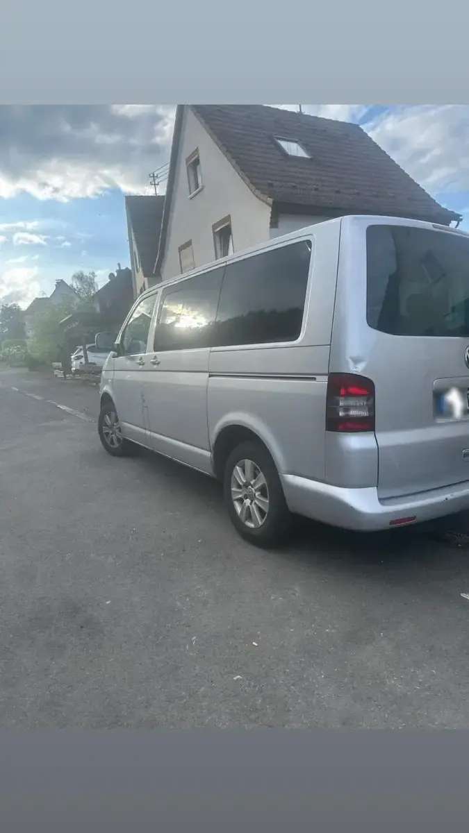 Gebraucht VW Caravelle 131 PS (96 kW) 2006 Silber Van