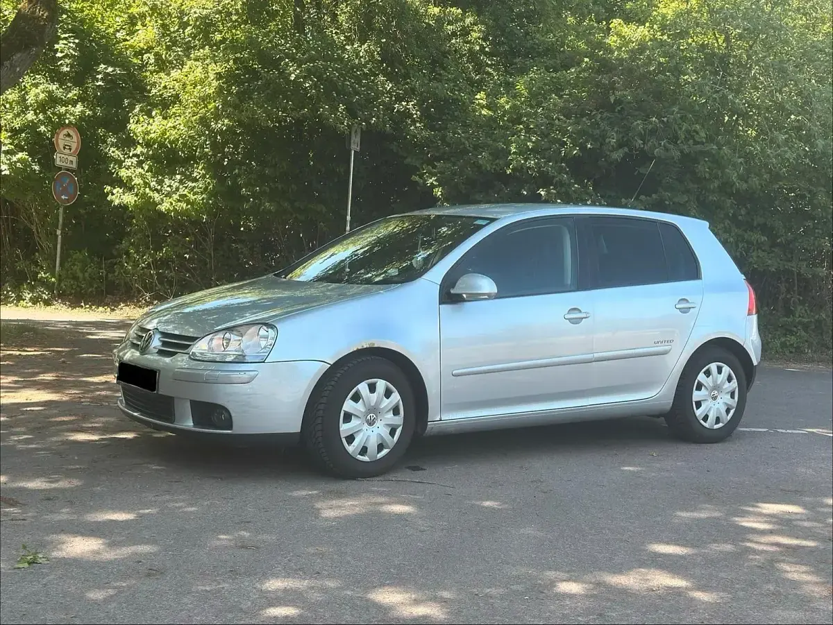 Gebraucht VW Golf VI 106 PS (77 kW) 2008 Silber Kleinwagen