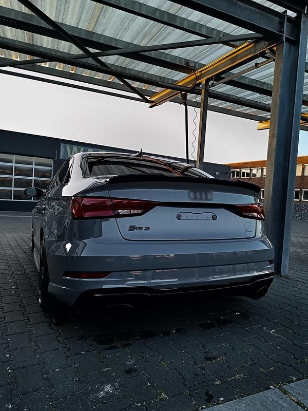 Gebraucht Audi RS3 500 PS (367 kW) 2018 Grau Limousine