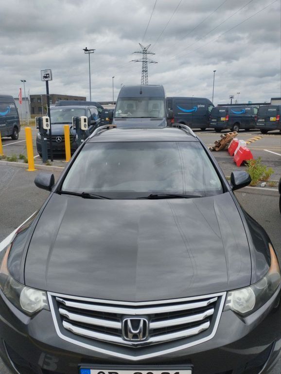 Grau Gebraucht 2011 Honda Accord Limousine | 6.999 € (Fairer Preis) - Bild 1/4