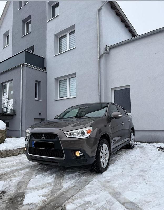Braun Gebraucht 2011 Mitsubishi ASX Top SUV | 5.499 € (Superpreis) - Bild 1/4