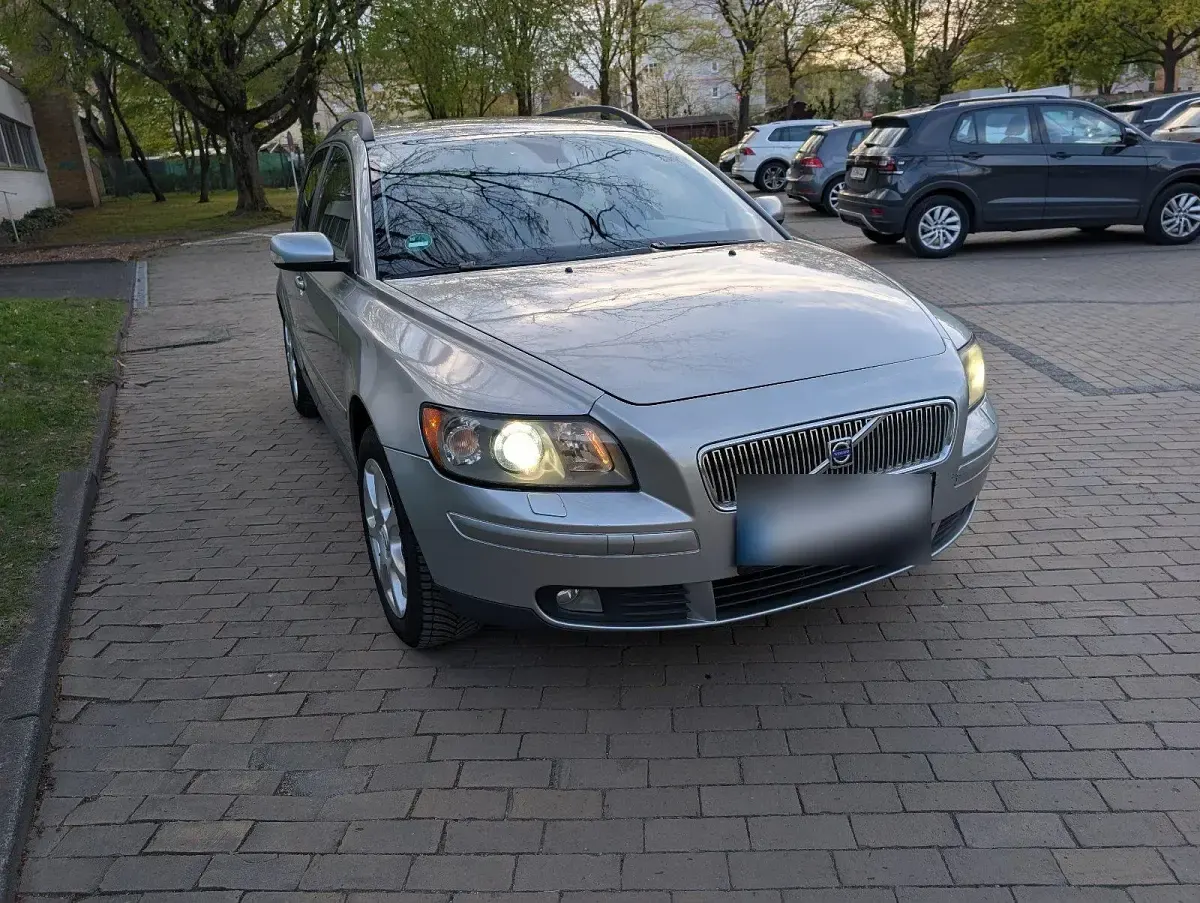 Gebraucht Volvo V50 136 PS (100 kW) 2005 Silber Kombi