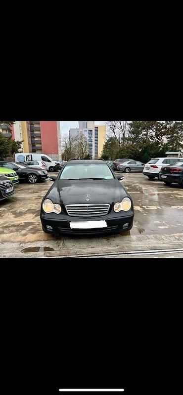 Gebraucht Mercedes C220 150 PS (110 kW) 2004 Schwarz Kombi