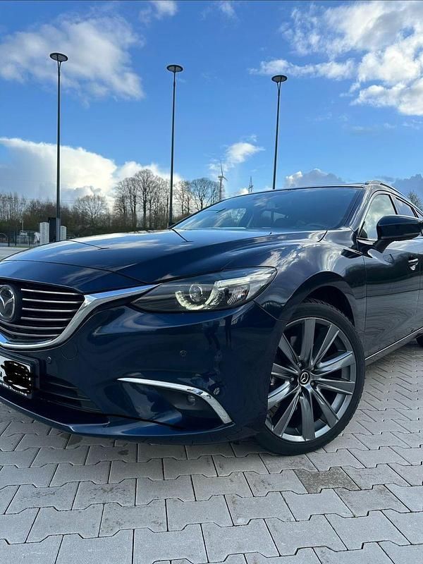 Gebraucht Mazda 6 Nakama Intense 175 PS (128 kW) 2017 Blau Kombi