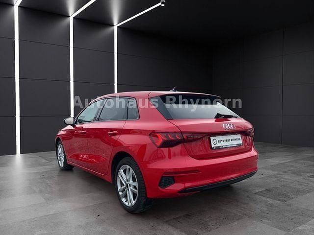 Gebraucht Audi A3 Advanced 150 PS (110 kW) 2021 Rot Kombi