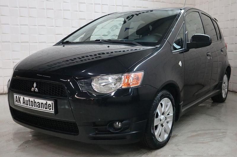 Schwarz Gebraucht 2012 Mitsubishi Colt Plus Limousine | 2.890 € (Etwas zu teuer) - Bild 1/4