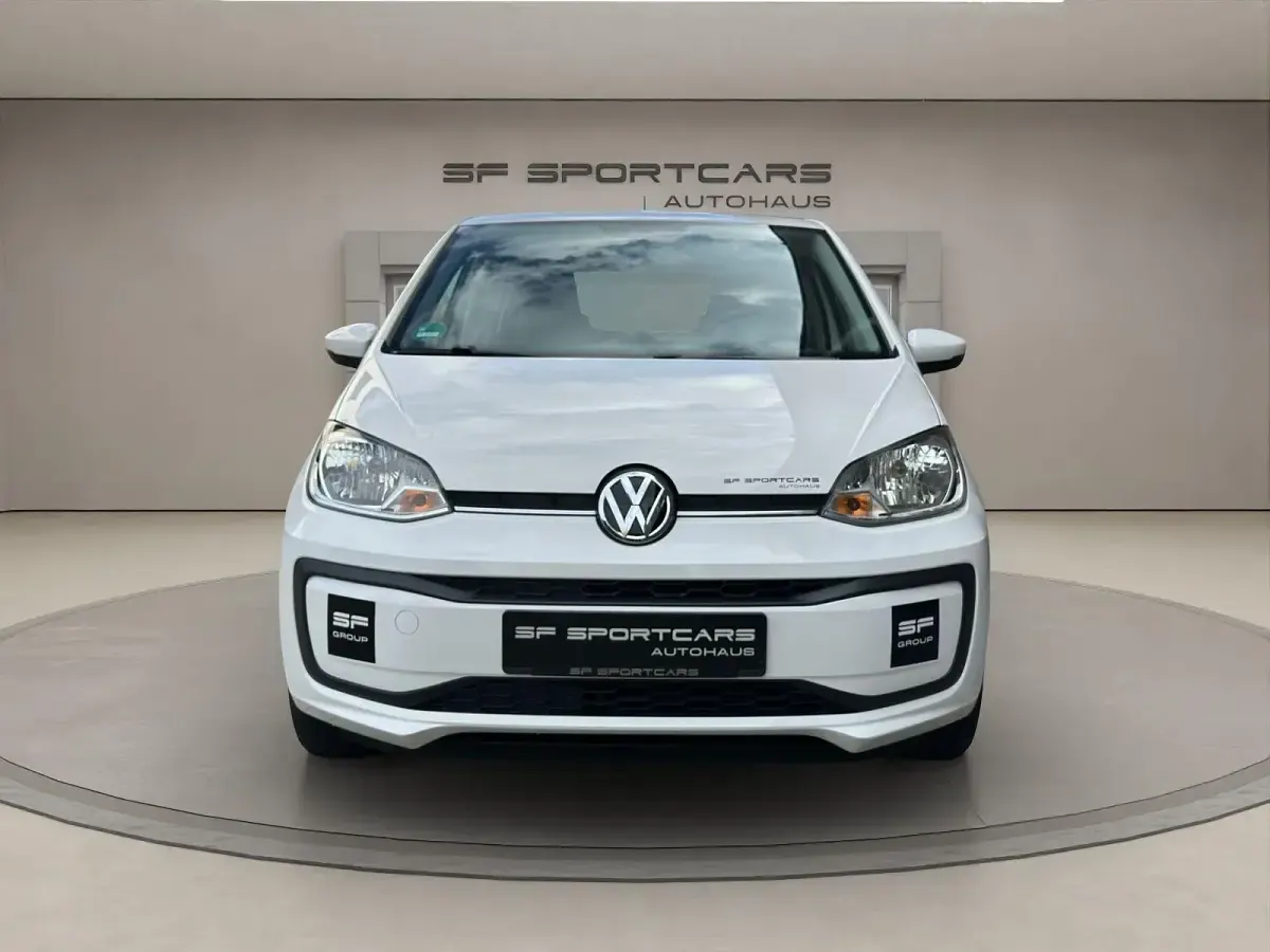 Gebraucht VW up! 68 PS (50 kW) 2019 Weiß Kleinwagen