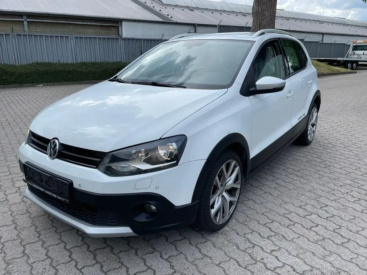 Gebraucht VW Polo Cross 90 PS (66 kW) 2017 Weiß Kleinwagen