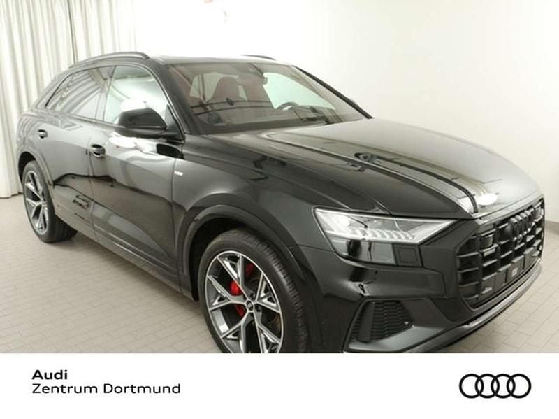 Schwarz Gebraucht 2022 Audi Q8 S-Line SUV | 74.534 € (Etwas zu teuer) - Bild 1/3