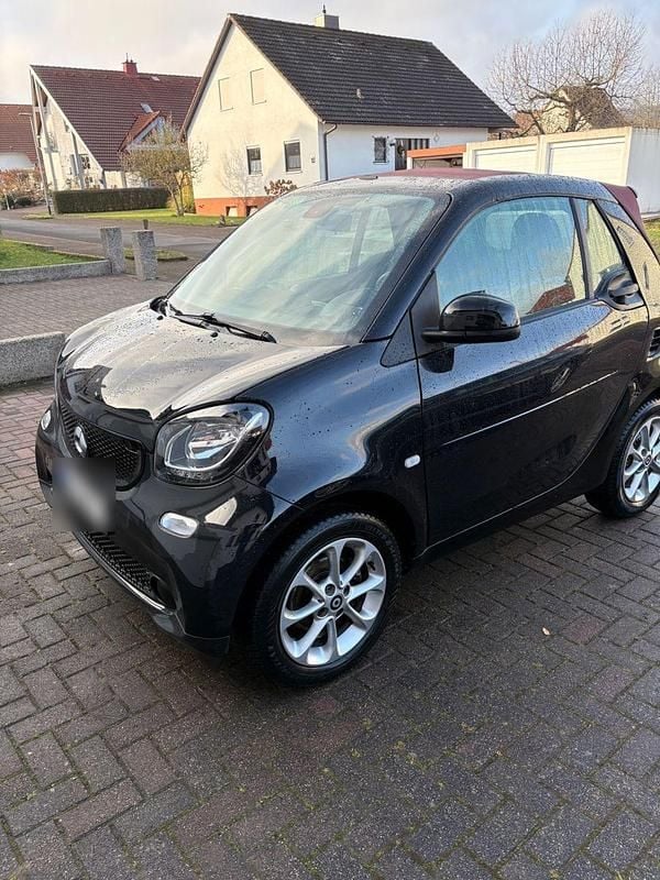 Gebraucht Smart ForTwo Cabrio 90 PS (66 kW) 2019 Schwarz Cabrio