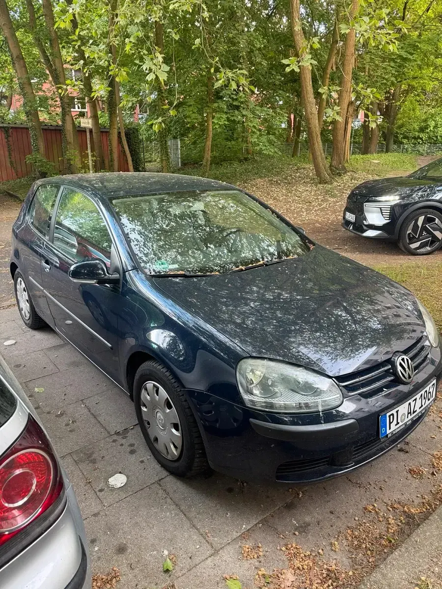 Gebraucht VW Golf V 75 PS (55 kW) 2004 Blau Kleinwagen