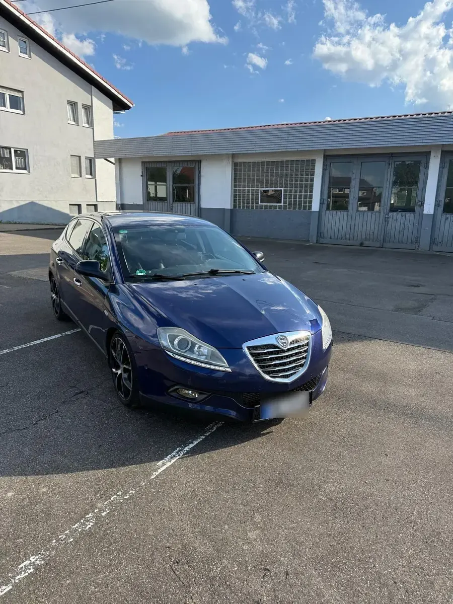 Gebraucht Lancia Delta 190 PS (139 kW) 2011 Kleinwagen