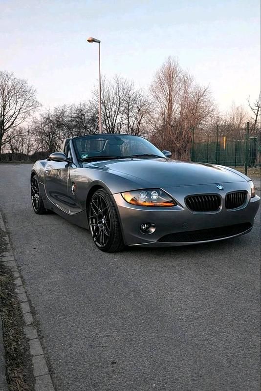 Gebraucht BMW Z4 170 PS (125 kW) 2004 Grau Cabrio