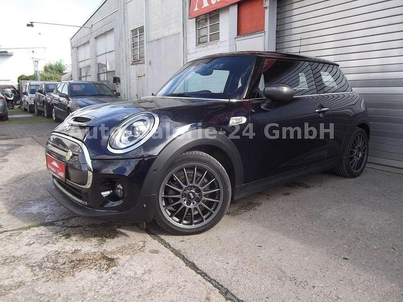 Gebraucht Mini Cooper SE 135 kW (184 PS) 2020 Schwarz Kleinwagen