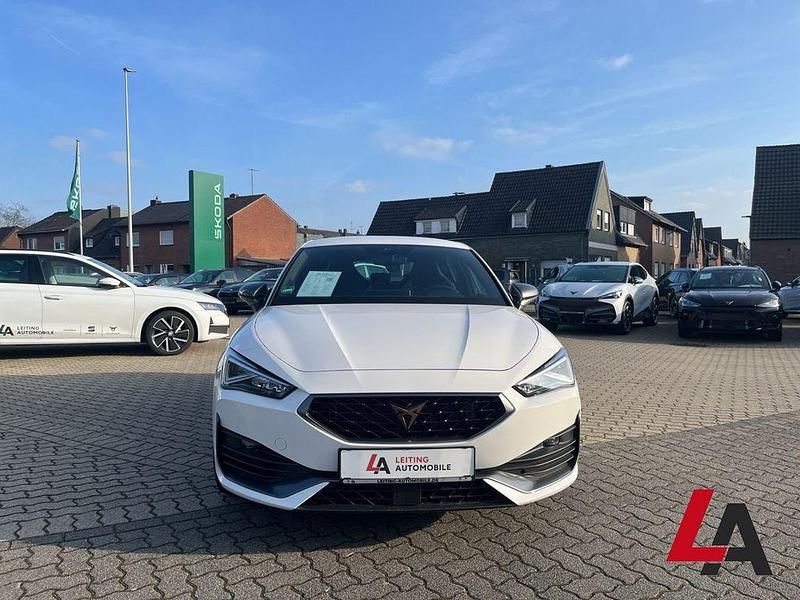 Gebraucht Cupra Leon VZ3 300 PS (220 kW) 2023 Weiss Limousine