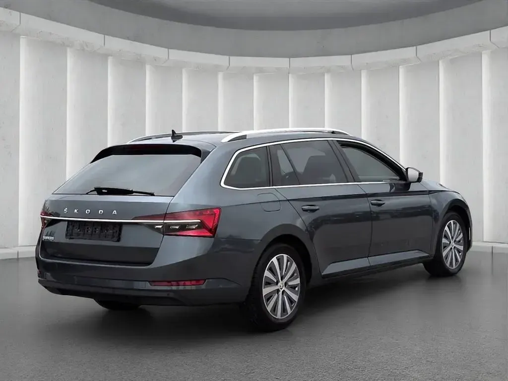Gebraucht Skoda Superb Premium Edition 200 PS (147 kW) 2021 Grau Kombi